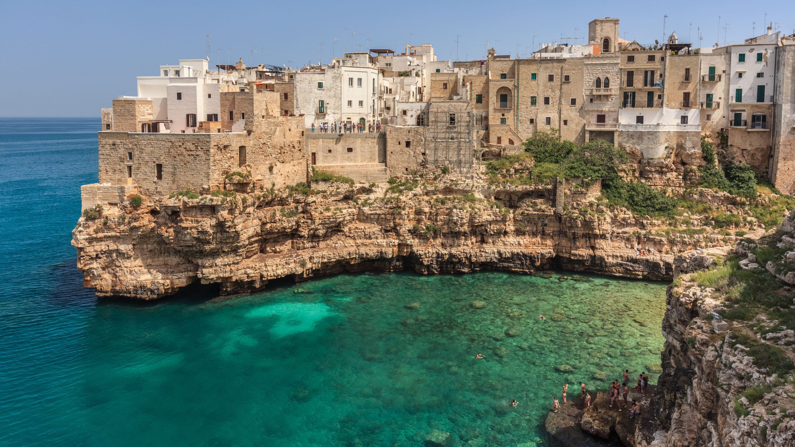 explore Apulia